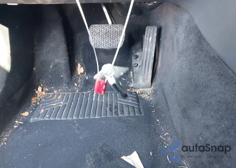 2017 Mercedes-Benz C 300 z USA, uszkodzony, nr VIN 55SWF4JB7HU186678